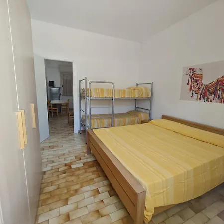 Comfortable Near Διαμέρισμα